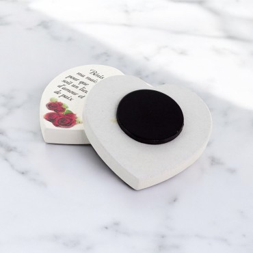 Magnet en bois avec prière forme coeur H 5 cm. Disponible avec différents Saints.