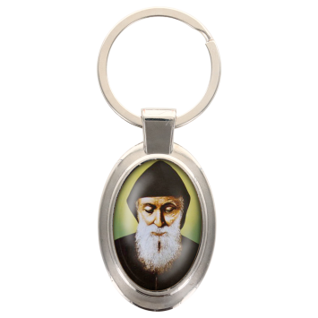 Porte-clés en métal de couleur argenté de forme ovale H. 4.3 cm. Livré en boite cadeaux. Existe avec différents Saints.