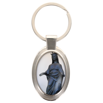 Porte-clés en métal de couleur argenté de forme ovale H. 4.3 cm. Livré en boite cadeaux. Existe avec différents Saints.