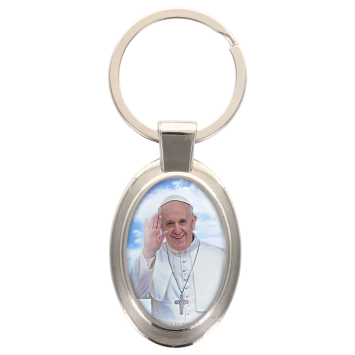 Porte-clés en métal de couleur argenté de forme ovale H. 4.3 cm. Livré en boite cadeaux. Existe avec différents Saints.