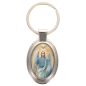 Porte-clés en métal de couleur argenté de forme ovale H. 4.3 cm. Livré en boite cadeaux. Existe avec différents Saints.