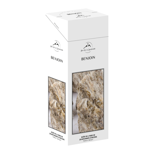 Boite de 6 tubes de 20 bâtonnets d´encens, parfume aux huiles essentielles.