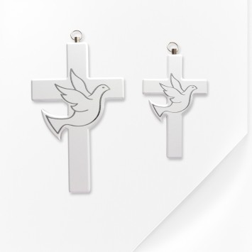 Croix à suspendre en bois avec colombe argentée. H. 14.5 cm