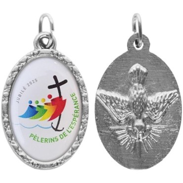 Médaille ovale métal argenté, rebord torsadé, résine. H : 2,5 cm. Différents Saints disponibles.