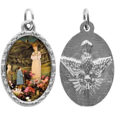 Médaille ovale métal argenté, rebord torsadé, résine. H : 2,5 cm. Différents Saints disponibles.