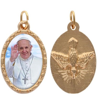 Médaille ovale métal doré, rebord torsadé, résine. H : 2,5 cm. Différents Saints disponibles.