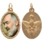 Médaille ovale métal doré, rebord torsadé, résine. H : 2,5 cm. Différents Saints disponibles.