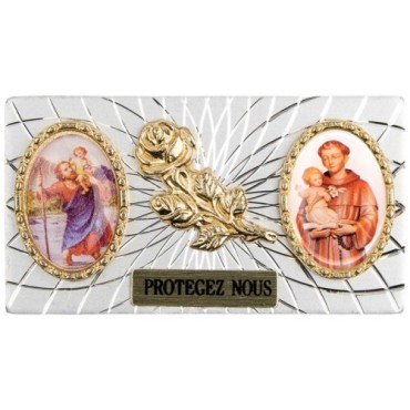 Plaque auto forme rectangle en alu striée H. 3 x 5,5 cm avec rose plus 2 résines, plusieurs saints.