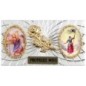 Plaque auto forme rectangle en alu striée H. 3 x 5,5 cm avec rose plus 2 résines, plusieurs saints.