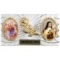 Plaque auto forme rectangle en alu striée H. 3 x 5,5 cm avec rose plus 2 résines, plusieurs saints.