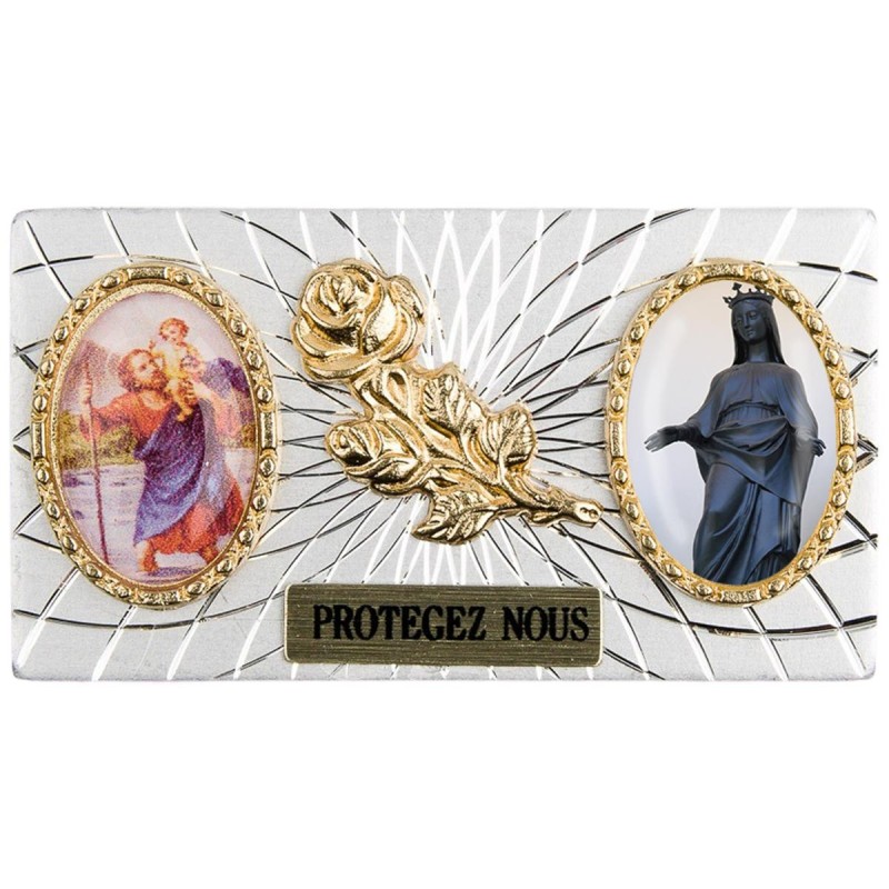 Plaque auto forme rectangle en alu striée H. 3 x 5,5 cm avec rose plus 2 résines, plusieurs saints.