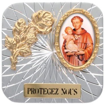 Plaque auto forme carrée en alu striée H.3.5 cm avec rose avec résines. Disponible avec différents Saints.
