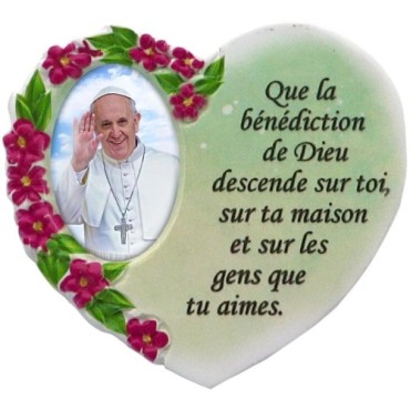 Magnet en résine en forme de coeur H. 6 x 6.5 cm, avec prière pour la maison et résine de diiférents Saints.