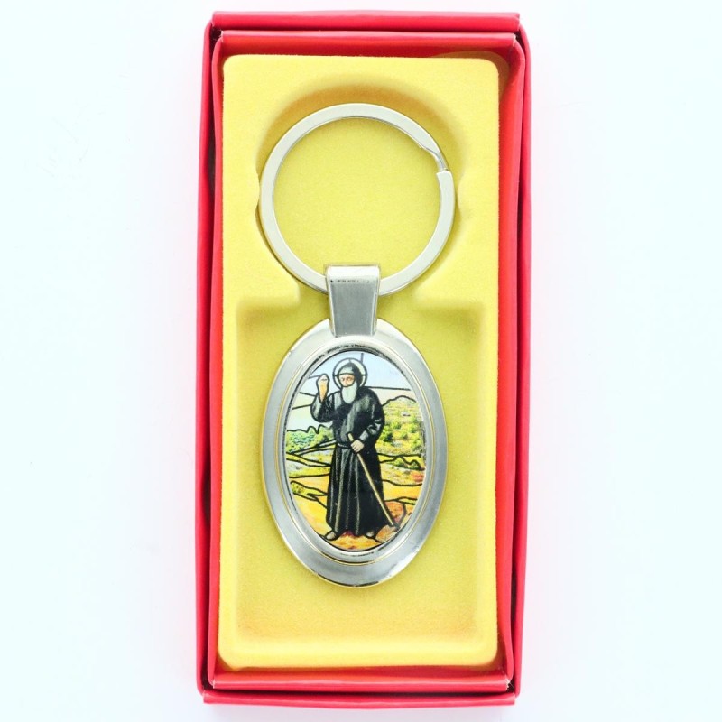 Porte-clés en métal de couleur argenté de forme ovale H. 4.3 cm. Livré en boite cadeaux. Existe avec différents Saints.