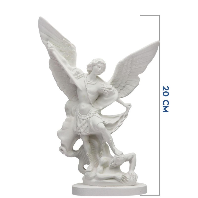 Statue fluorescente en résine de Saint Michel. Hauteur 20 cm.