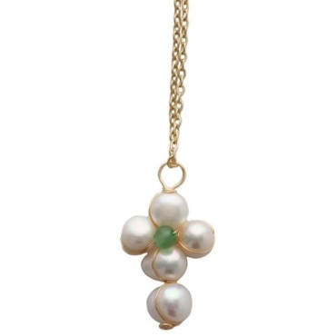 Collier avec chaine de couleur dorée en acier inoxydable L 45 cm, avec croix blanche H. 2 cm, différentes pierre au centre.