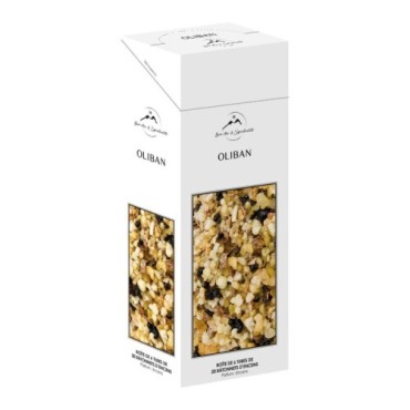 Boite de 6 tubes de 20 batonnets d´encens, parfume aux huiles essentielles.