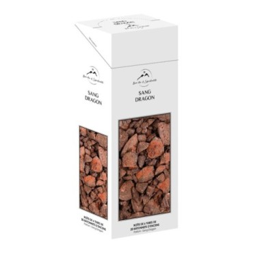 Boite de 6 tubes de 20 batonnets d´encens, parfume aux huiles essentielles.
