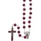 Chapelet sur chaine, grains rond en bois de rose Ø 8 mm et Croix avec Christ. Livré en boite.