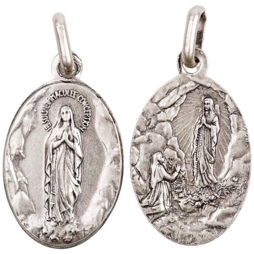 Médaille vieil argent ovale H. 1.9 cm double face ND de Lourdes / Apparition.