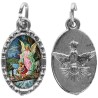 Médaille métal de couleur argentée ovale avec rebord effet dentelle H.1,5 cm avec résine. Disponible avec différents Saints.