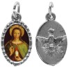 Médaille métal de couleur argentée ovale avec rebord effet dentelle H.1,5 cm avec résine. Disponible avec différents Saints.