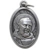 Médaille en métal couleur argentée forme ovale H. 2,2 cm. Plusieurs saints.