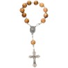 Dizainier sur chaine en bois d olivier Ø 10 cm, fermoir, croix en métal avec Christ..