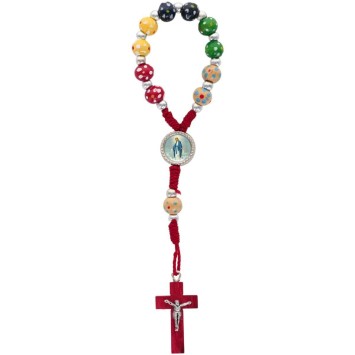 Dizainier des missions sur corde grains en bois Ø 6 mm avec résine de la V. Miraculeuse et croix en bois avec Christ en métal