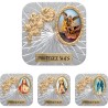 Plaque auto forme carrée en alu striée H. 3.50 cm avec rose avec résines. Disponible avec différents Saints.