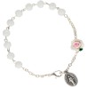 Bracelet dizainier sur chaine grains a facettes et forme rose Ø 5 mm, avec medaille de la V. Miraculeusec. Differentes couleurs.
