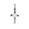 Croix de cou en argent 925°/°° avec pierres OZ au centre H. 1,8 cm (1,44 g) - 2 couleurs. Livree en boite.