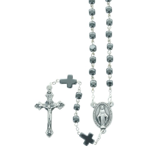 Chapelet grains en hématite cube, Ø 3 mm, avec pater croix en hématite, chaine couleur argentée et croix avec Christ..