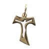 Croix de cou en plaqué or de Tau avec Christ émaillé blanc – H. 2 cm. Livrée en boîte..