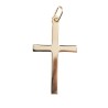 Croix de cou plate en plaqué or – H. 3,5 cm. Livrée en boîte..
