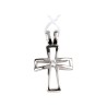 Croix de cou ajourée en argent 925 (2,75 g) avec pierres OZ au centre – H. 1,8 cm. Livrée en boîte..