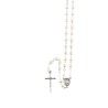 Chapelet grains nacres, Ø 5 mm, chaine couleur argentée avec fermoir, longueur au cœur 28 cm, croix avec Christ plus boite..