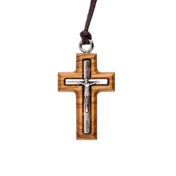 Croix de cou en bois d'olivier avec Christ métal incrusté H. 3 cm et cordon cuir 70 cm..
