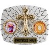 Plaque auto rectangle H. 3,5 x 4 cm arrondie en alu striée avec croix plus 2 résines, plusieurs saints.