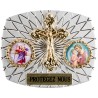Plaque auto rectangle H. 3,5 x 4 cm arrondie en alu striée avec croix plus 2 résines, plusieurs saints.