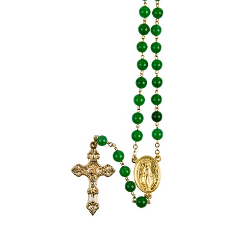 Chapelet grains aventurine, Ø 7 mm, chaine couleur dorée, longueur au cœur 32 cm, croix avec Christ. Livré en boite..