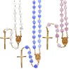 Chapelet de grains forme cœur en verre Ø 8 mm sur chaine, croix avec Christ. Livré en boite. Disponible en différentes couleurs.