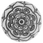 Brûle-encens en stéatite décorée pour bâtonnets, Ø 9 cm. Livré en boîte individuelle..