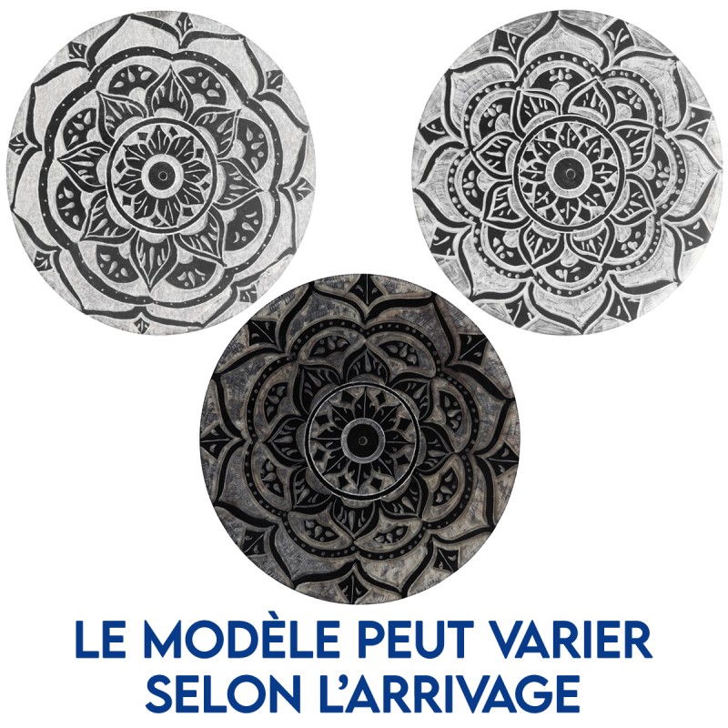 Brûle-encens en stéatite décorée pour bâtonnets, Ø 9 cm. Livré en boîte individuelle..