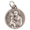 Medaille moulee ou frappee en metal couleur argentee Ø 1.8 cm. Plusieurs saints.