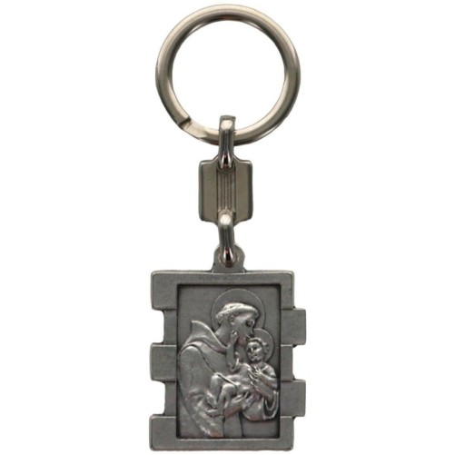 Portes clés en zamac de forme rectangulaire, hauteur 3.5 cm. Existe en différents Saints.