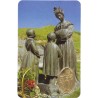 Carte priere plastifiee avec poincon dore imitation medaille H.8.5 x 5.4 cm, plusieurs saints..