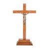 Crucifix bois marron vernis avec Christ métal bronzé sur socle