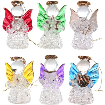 Ange en verre avec décor cœur et robe torsadée. Ailes colorées. H. 5 cm. Boîte de 6 anges assortis..