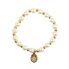 Bracelet sur elastique couleur doree grains imitation nacre Ø 7 mm, medaille Vierge Miraculeuse.